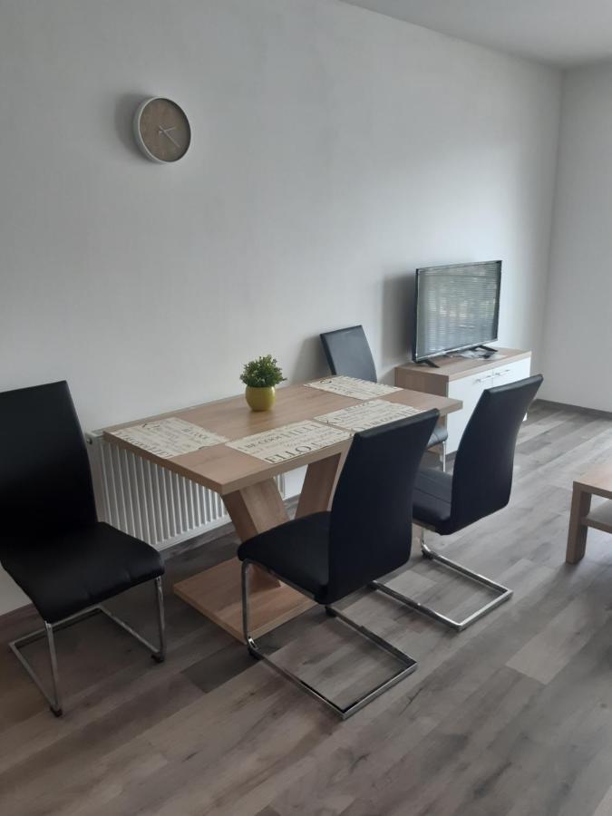 Apartman Karolina Подєбради Екстер'єр фото
